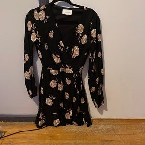 Printed V neck Long Sleeve Romper